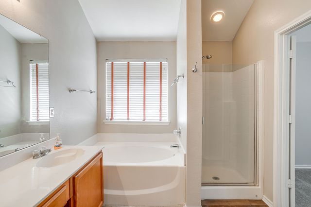 304 Limestone Drive, Alvarado, TX 76009