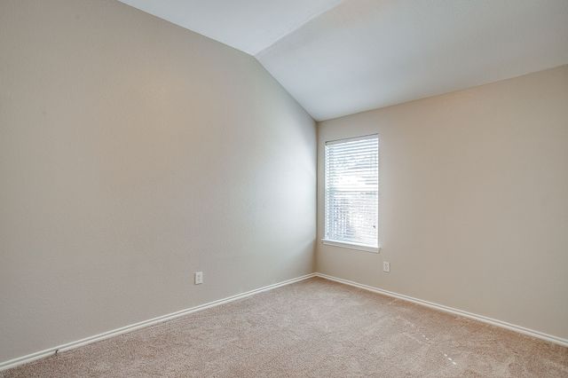 304 Limestone Drive, Alvarado, TX 76009