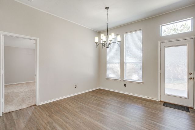 304 Limestone Drive, Alvarado, TX 76009