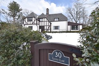 30 Locust Lane, Bronxville, NY 10708