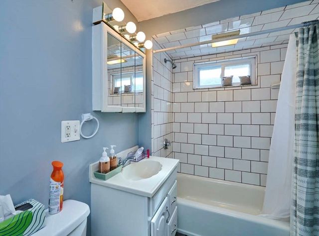 53 Fairfax St 1, Somerville, MA 02144
