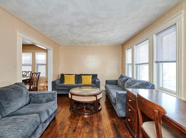 53 Fairfax St 1, Somerville, MA 02144