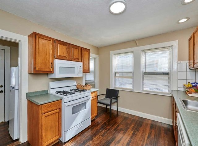 53 Fairfax St 1, Somerville, MA 02144