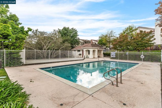 125 Shadowhill Cir, San Ramon, CA 94583