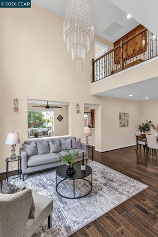 125 Shadowhill Cir, San Ramon, CA 94583