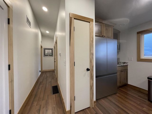 75512 County Road 665, Lawton, MI 49065