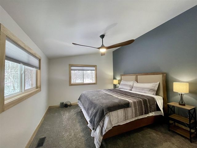 75512 County Road 665, Lawton, MI 49065