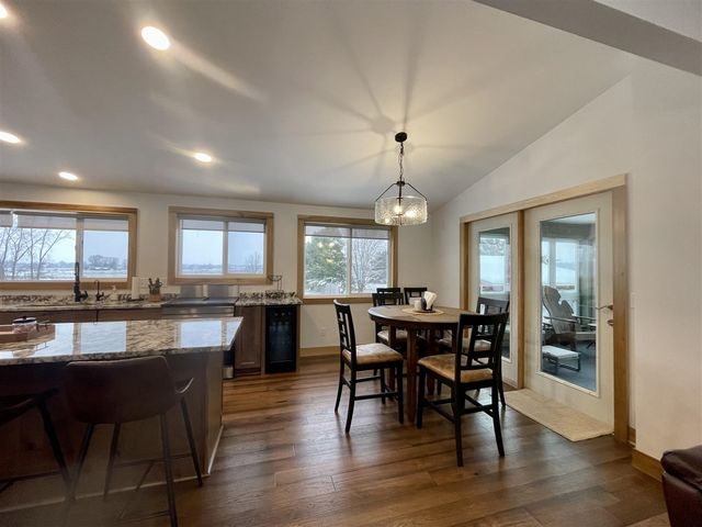 75512 County Road 665, Lawton, MI 49065