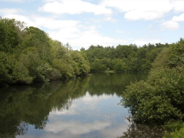 14 Windchime Drive, Mansfield, MA 02048