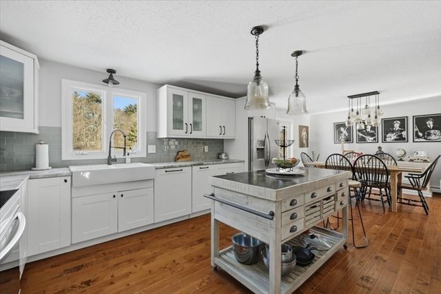 14 Windchime Drive, Mansfield, MA 02048