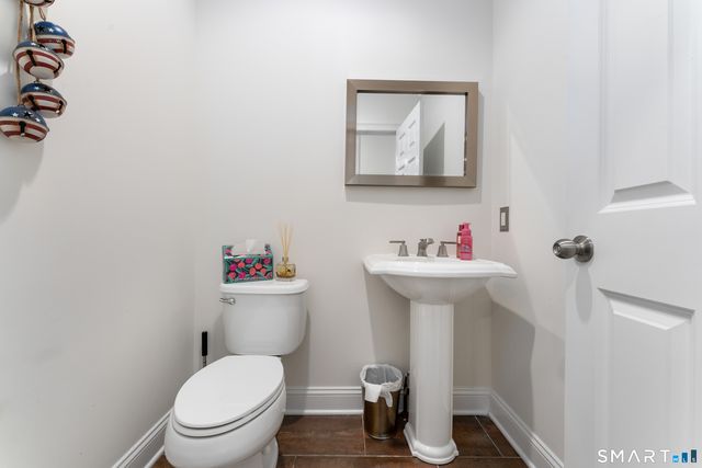 261 Spring Road, North Haven, CT 06473