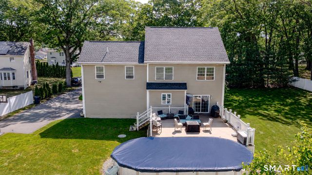 261 Spring Road, North Haven, CT 06473
