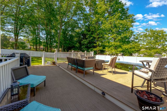 261 Spring Road, North Haven, CT 06473