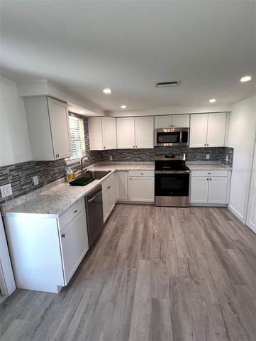 457 GARFIELD AVE NW AVENUE NW, Port Charlotte, FL 33952