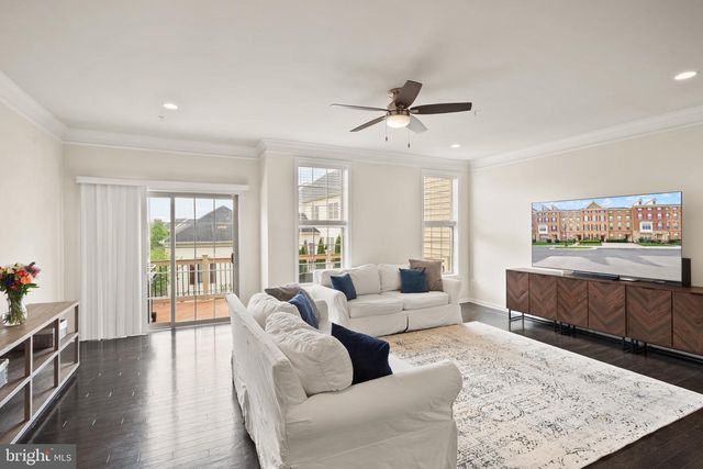 43197 HALKETT SQ, Ashburn, VA 20148