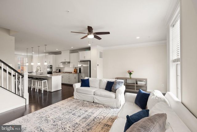 43197 HALKETT SQ, Ashburn, VA 20148