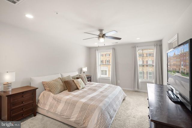 43197 HALKETT SQ, Ashburn, VA 20148