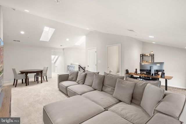 43197 HALKETT SQ, Ashburn, VA 20148