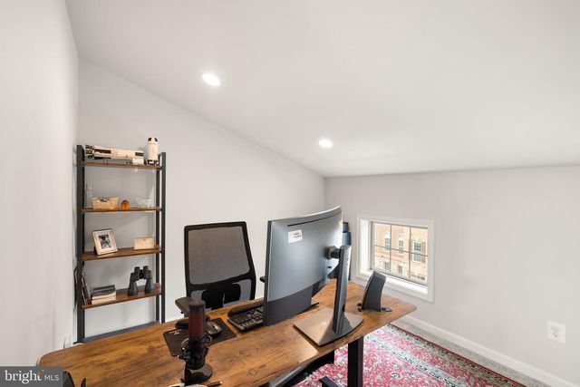 43197 HALKETT SQ, Ashburn, VA 20148