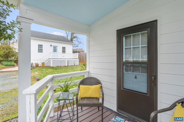 207 DOUGLAS AVE, Charlottesville, VA 22902