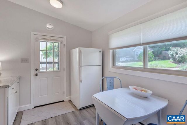 207 DOUGLAS AVE, Charlottesville, VA 22902