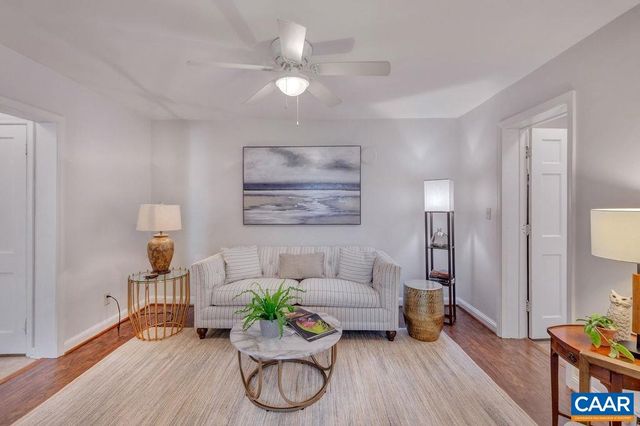 207 DOUGLAS AVE, Charlottesville, VA 22902