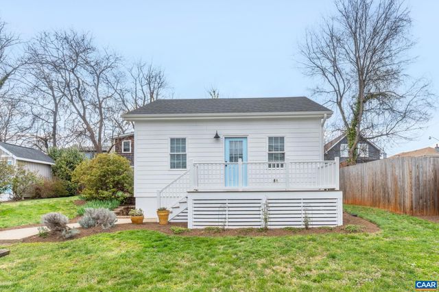 207 DOUGLAS AVE, Charlottesville, VA 22902