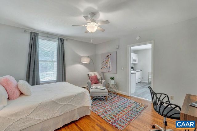 207 DOUGLAS AVE, Charlottesville, VA 22902