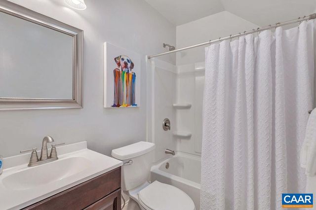207 DOUGLAS AVE, Charlottesville, VA 22902