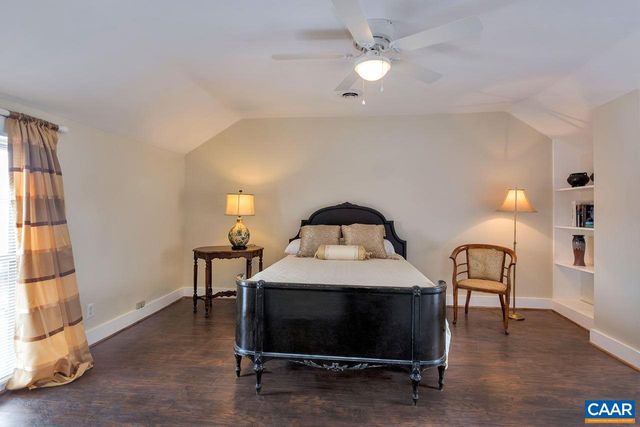 207 DOUGLAS AVE, Charlottesville, VA 22902