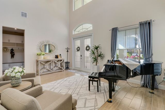 2475 NE Evinrude Circle, Jensen Beach, FL 34957