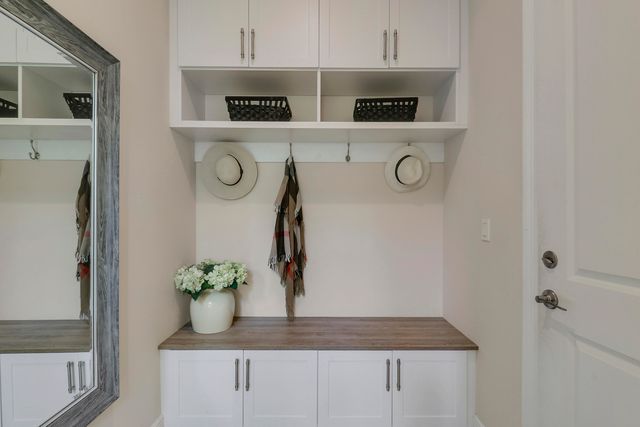 2475 NE Evinrude Circle, Jensen Beach, FL 34957