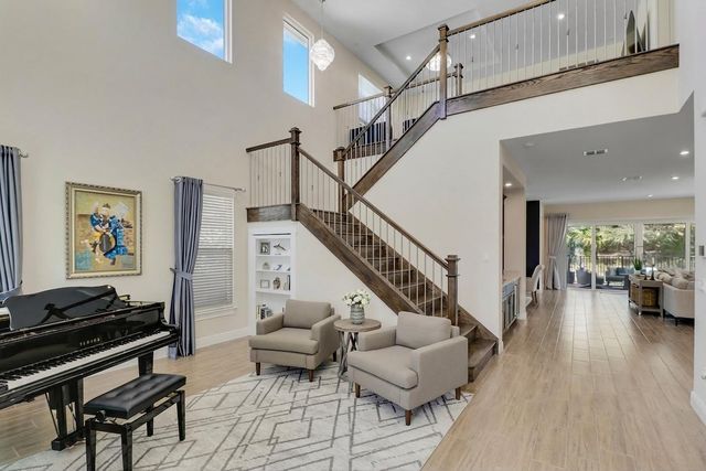 2475 NE Evinrude Circle, Jensen Beach, FL 34957