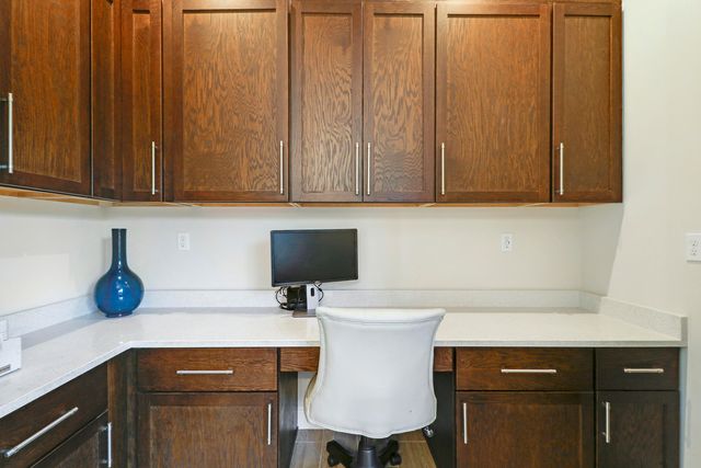 2475 NE Evinrude Circle, Jensen Beach, FL 34957