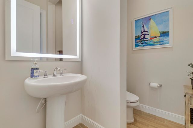 2475 NE Evinrude Circle, Jensen Beach, FL 34957