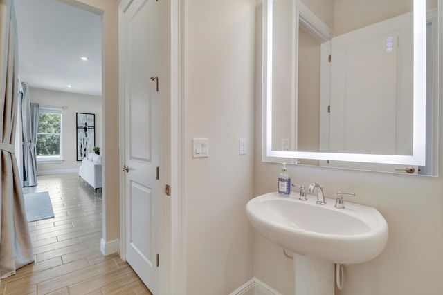 2475 NE Evinrude Circle, Jensen Beach, FL 34957