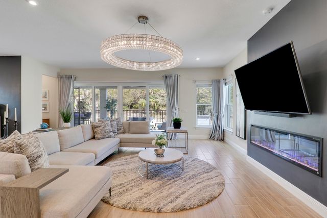 2475 NE Evinrude Circle, Jensen Beach, FL 34957