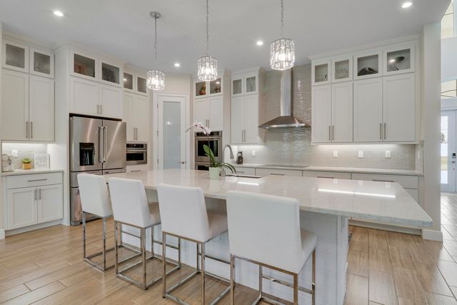 2475 NE Evinrude Circle, Jensen Beach, FL 34957