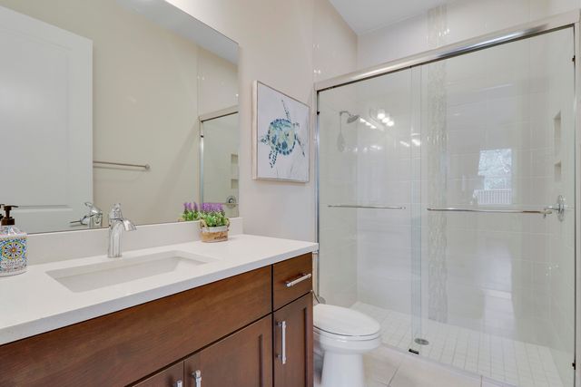 2475 NE Evinrude Circle, Jensen Beach, FL 34957