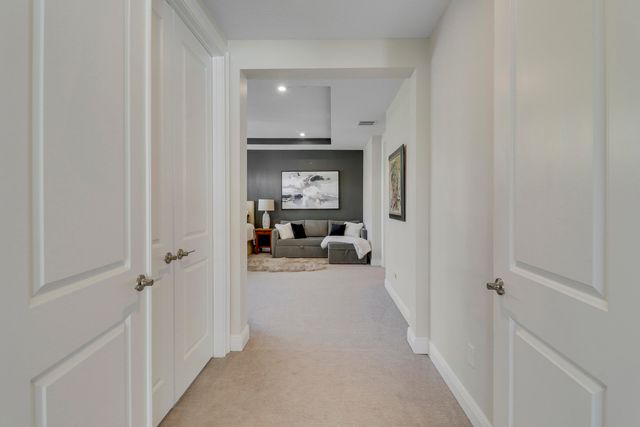 2475 NE Evinrude Circle, Jensen Beach, FL 34957