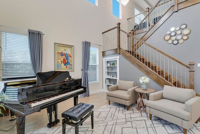 2475 NE Evinrude Circle, Jensen Beach, FL 34957