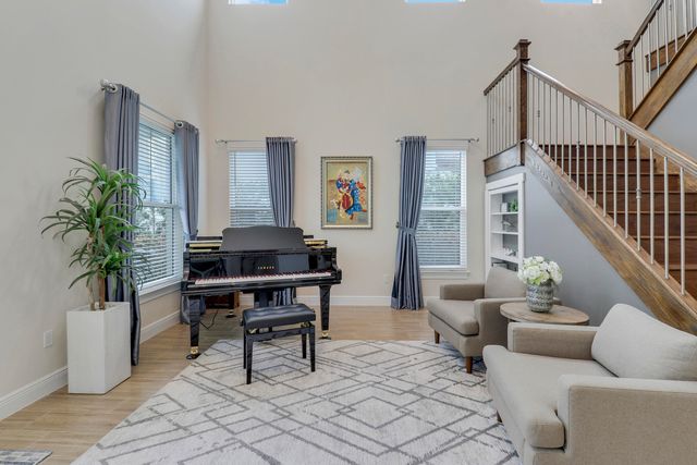 2475 NE Evinrude Circle, Jensen Beach, FL 34957