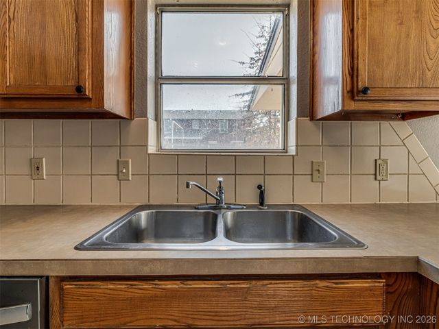 8307 N 126th East Avenue, Owasso, OK 74055