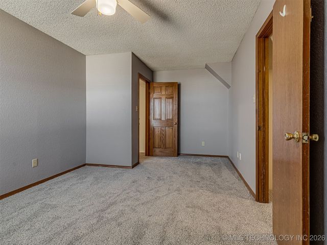 8307 N 126th East Avenue, Owasso, OK 74055