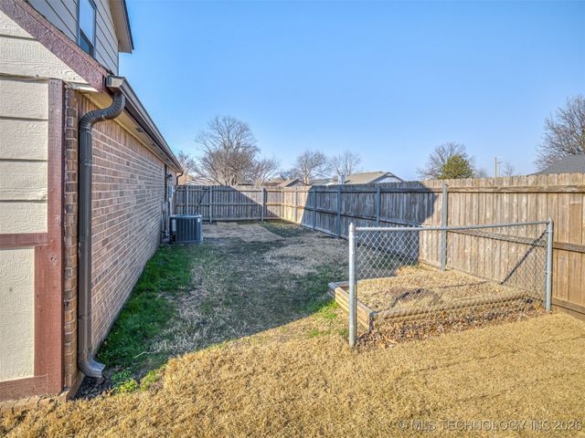 8307 N 126th East Avenue, Owasso, OK 74055