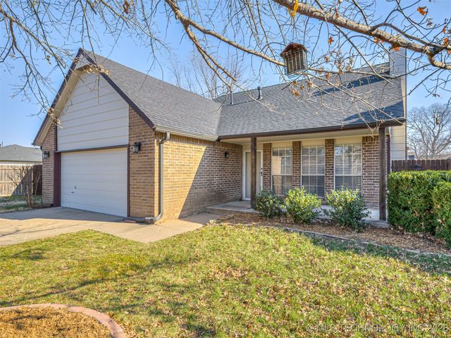 8307 N 126th East Avenue, Owasso, OK 74055