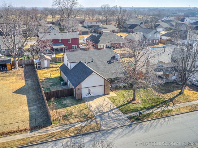 8307 N 126th East Avenue, Owasso, OK 74055