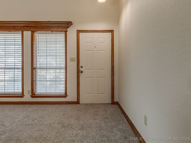 8307 N 126th East Avenue, Owasso, OK 74055