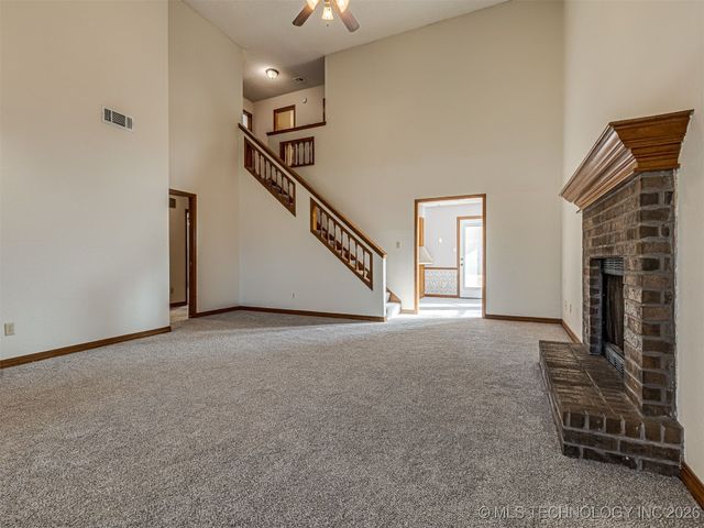 8307 N 126th East Avenue, Owasso, OK 74055