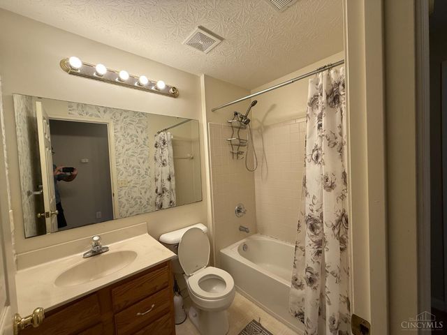 5661 Baywatch Way, Deerfield Twp., OH 45040